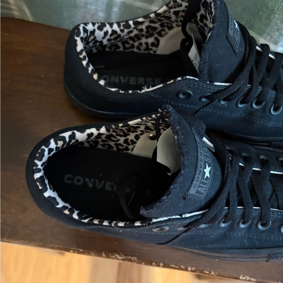 Converse Madison black with Animal Print Interior - Picture 2 of 7